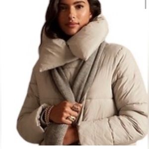 Banana Republic Funnel Neck Puffer Jacker NWT size S oversized.